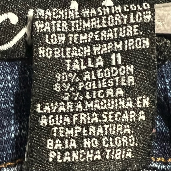 Clash Woman’s Dark Wash Bootcut Flair Denim Jeans Snap Buckle Waist Size 11 Jrs - Picture 11 of 14